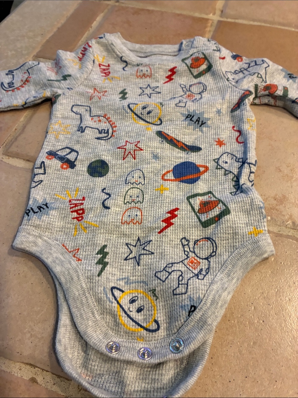 Garanimals Gray Space-Print Baby 2pc Set with Colorful Rockets - Picture 3 of 4